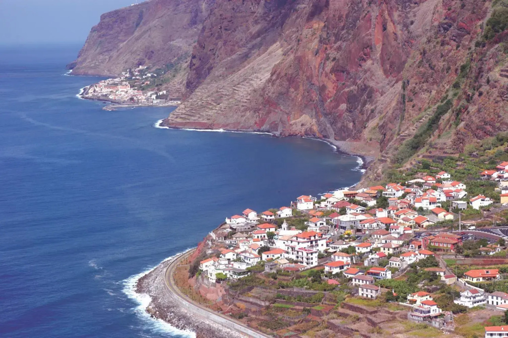 SeaView Apartment by OurMadeira