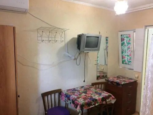 Guest House on Khersonskaya 56A