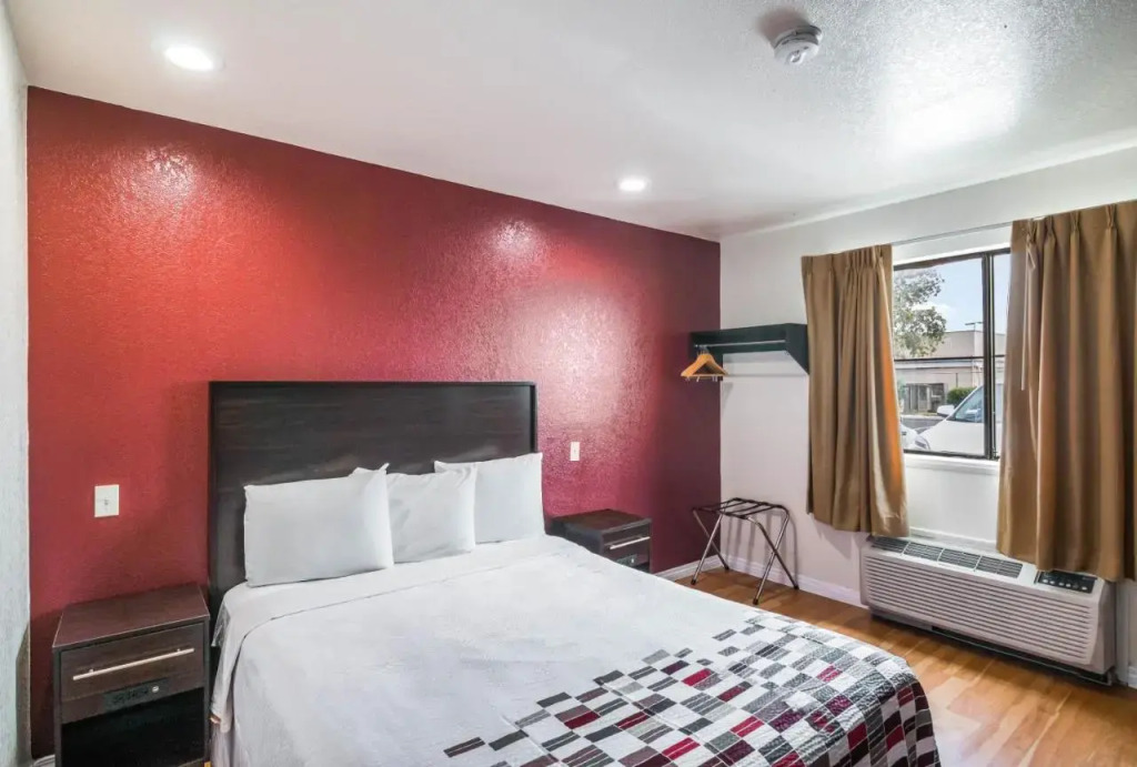 Super 8 Palmdale