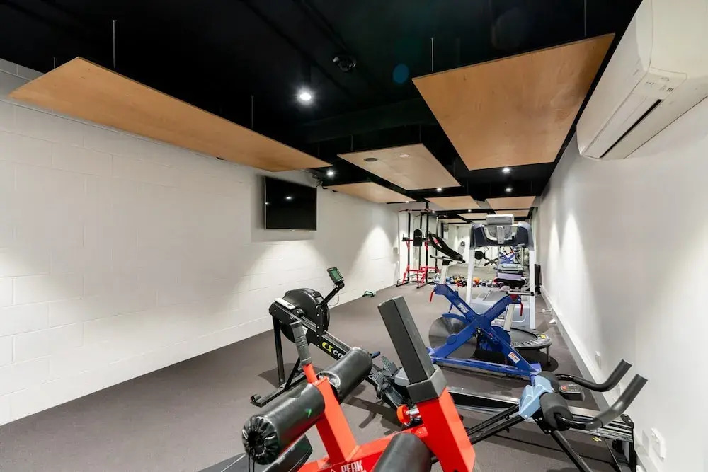 Best Location 2-bed With Gym, Pool 7-min From CBD