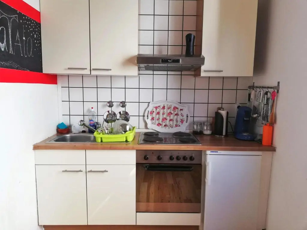 3 Bed Flat - Sleeps 6 - Pets - Parking - Wifi