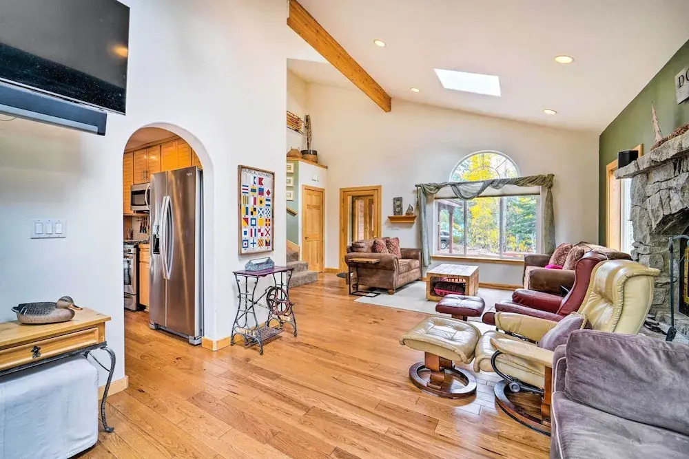 Tahoe Donner Retreat w/ Hot Tub & Fireplace!