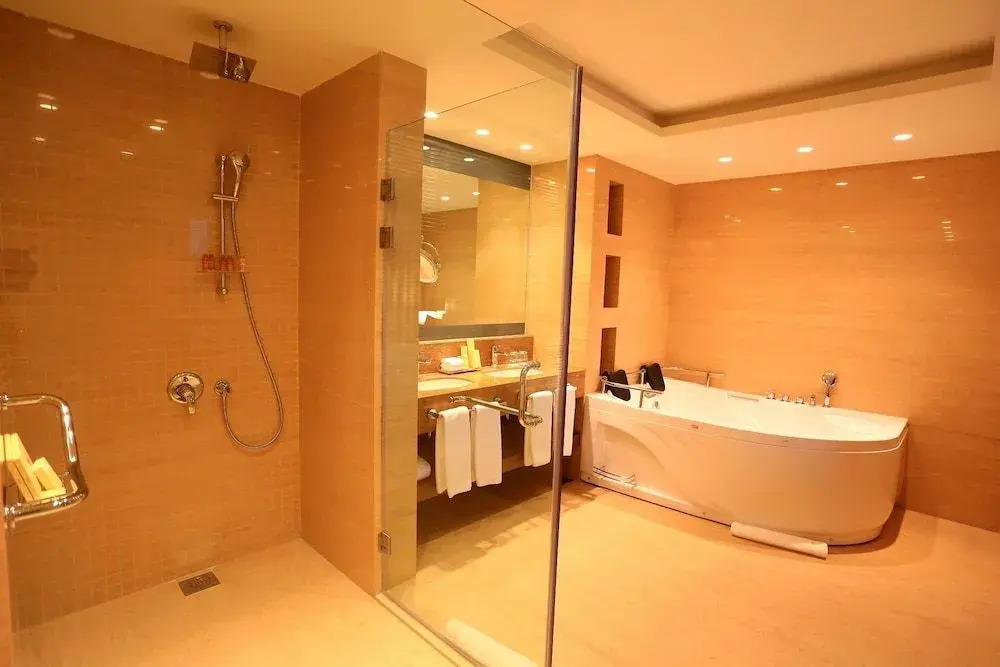 Mist Hotel & Spa