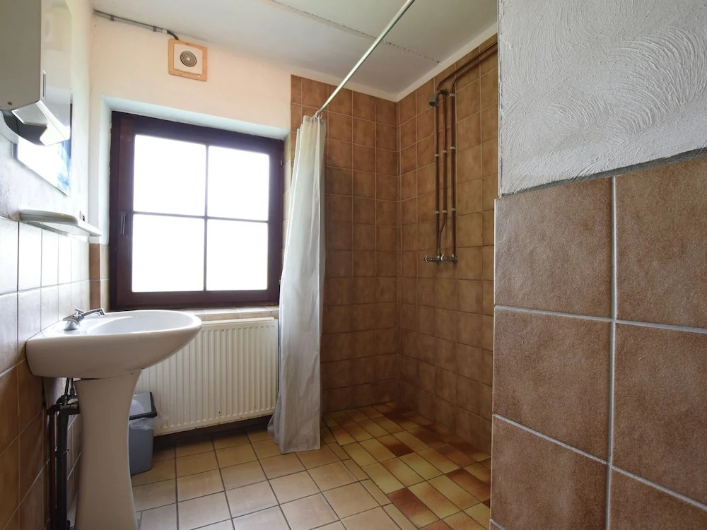 Holiday home in Nadrin, Filly with garden and spa