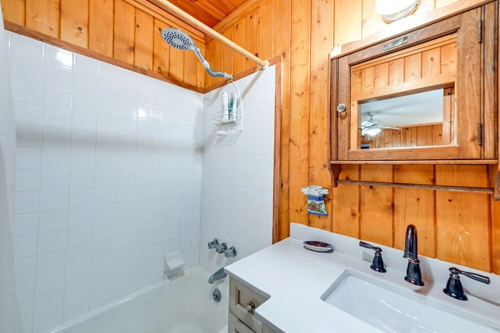 Highlands Vacation Rental - Walk to Mirror Lake!