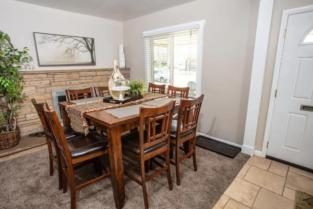 Comfortable Bungalow near Liberty Park