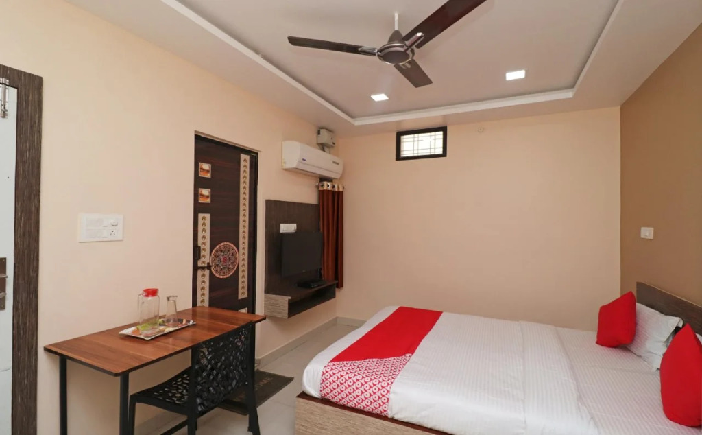 Sharda Homes By OYO Rooms