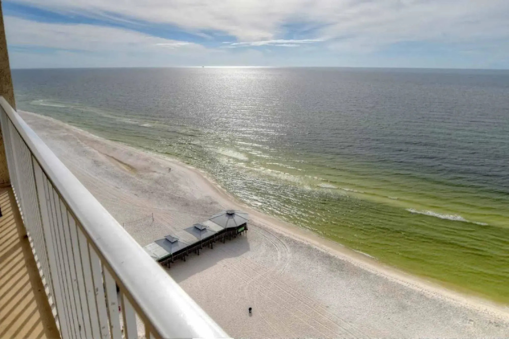 1629 Shores of Panama