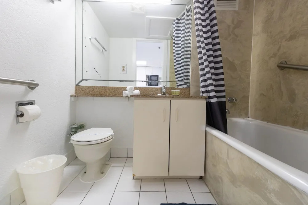 653 Apartment Hollywood Beach