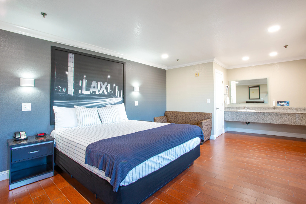 Elev8 Hotel Los Angeles, LAX