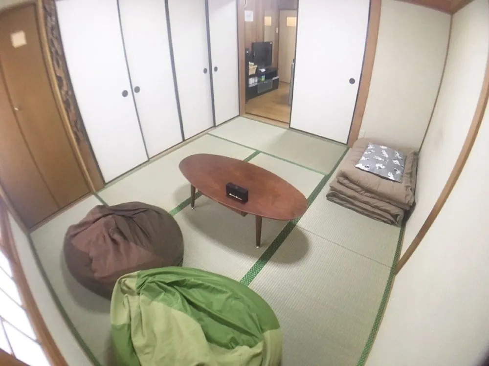 Hanazono Kita Terrace House