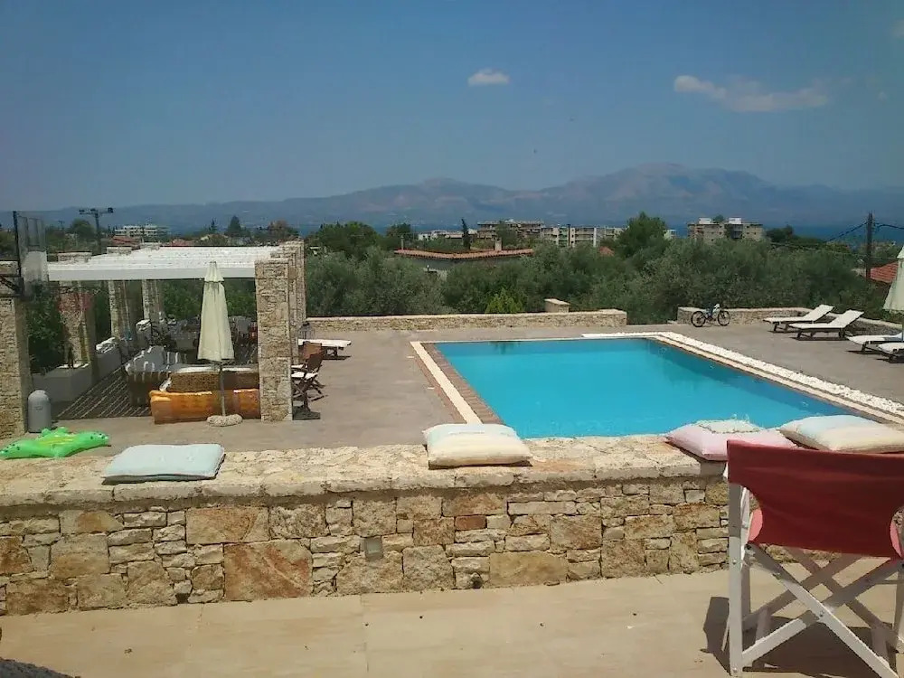 Beautiful Villa for 10 - Private Pool