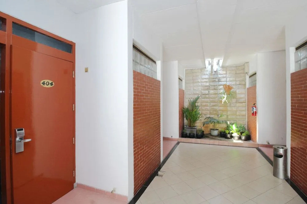 Airy Bandara Ahmad Yani Arteri Utara D4 Semarang