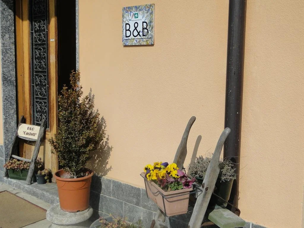 B&B Caslett