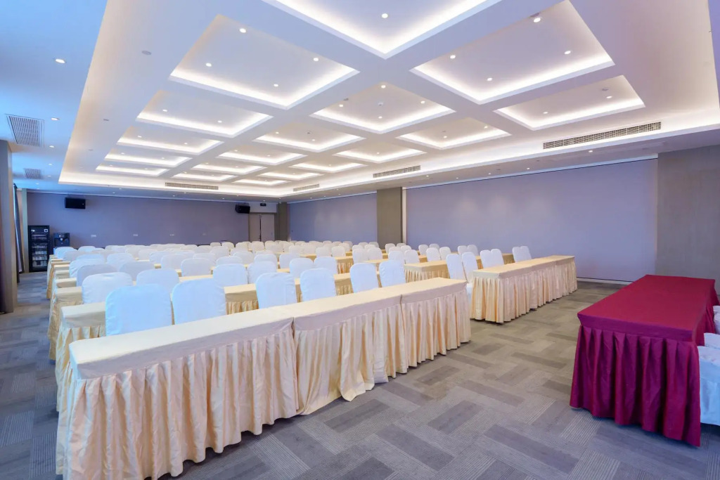 Home Inn Select Hotel (Suzhou High-Tech Zone Science and Technology City Xingyue Li Branch)