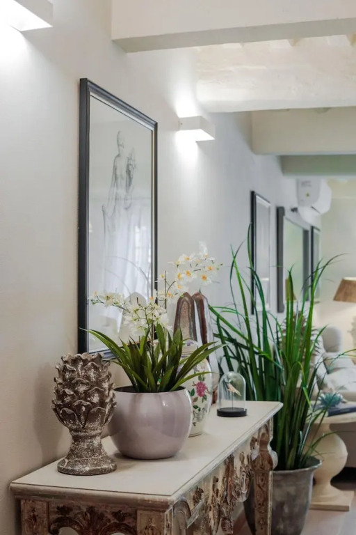 Casa Blanc in Lucca With 1 Bedrooms and 1 Bathrooms