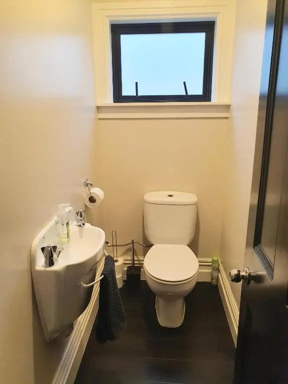 Roslyn Business Studio - 2 bedroom