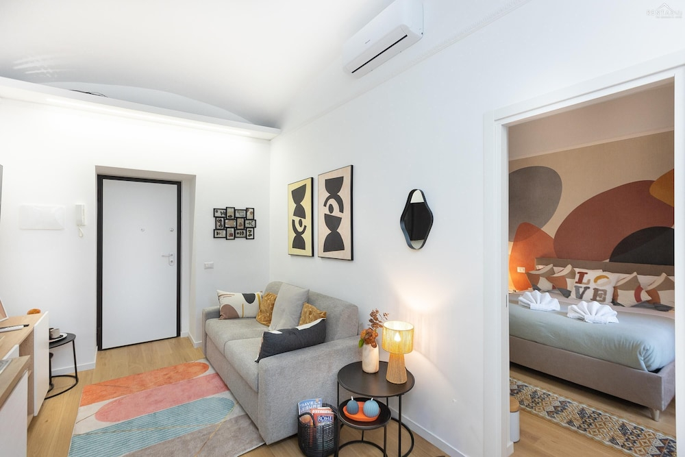 Rental in Rome Vic House