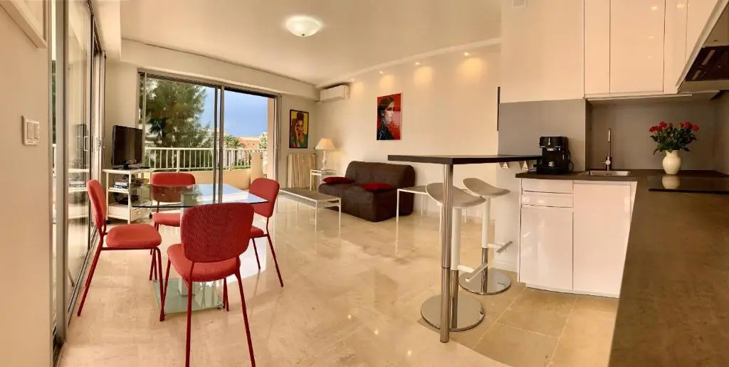 Palm d'or / GIR2405 / 2P