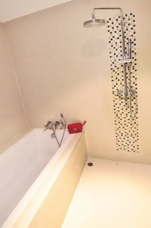 ZEN Rooms Sukhumvit Soi 10