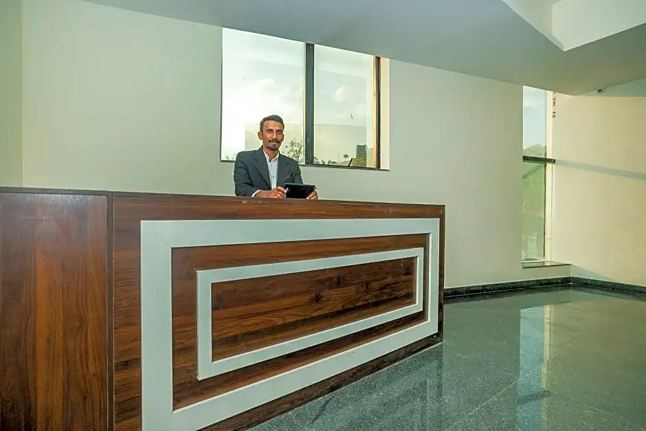 OYO Flagship 28787 Ashoka Pillar Road