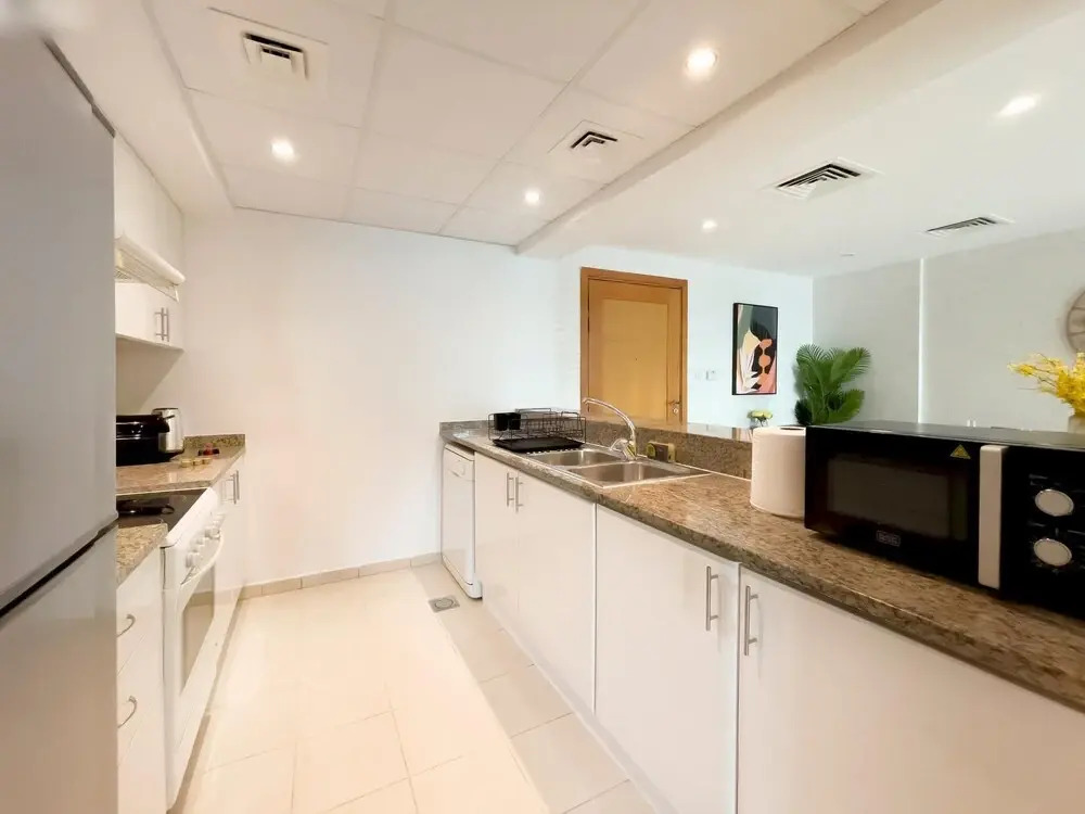 Spectacular 1BR Community View