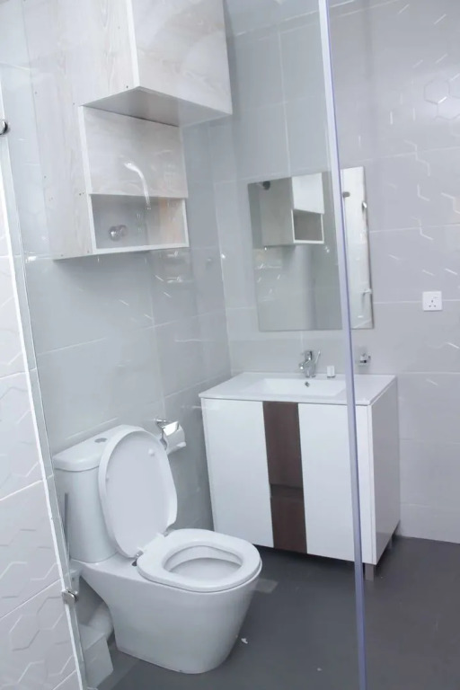 Earl Heights Suites Hotel