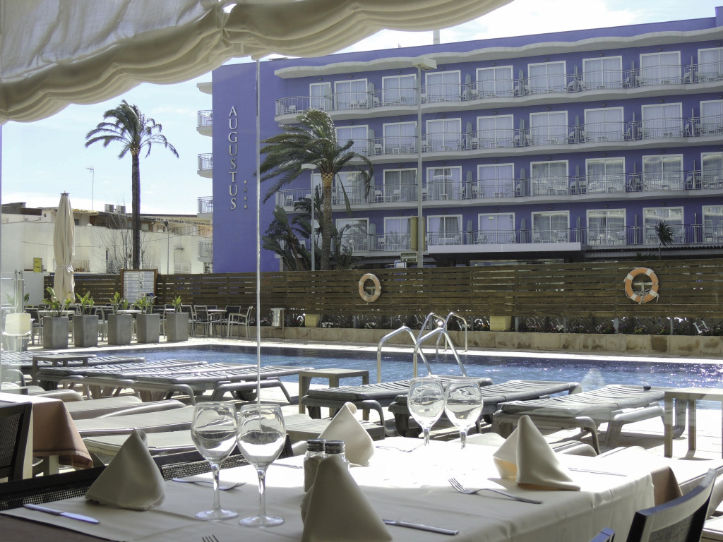 Hotel Cesar Augustus