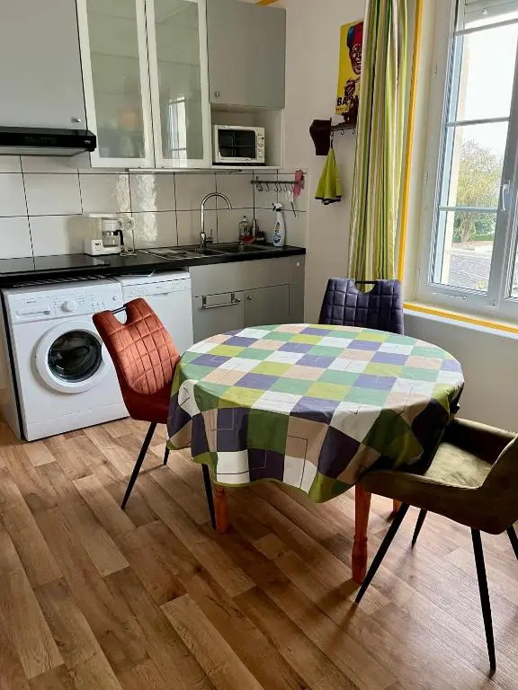 Appartement proche de la plage - wifi, bien agencé