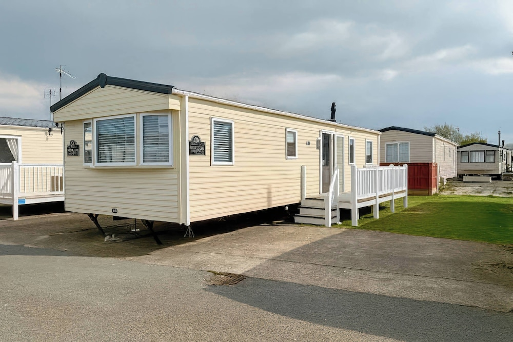 Golden Gate Holiday Centre - Holiday Accommodation 19058