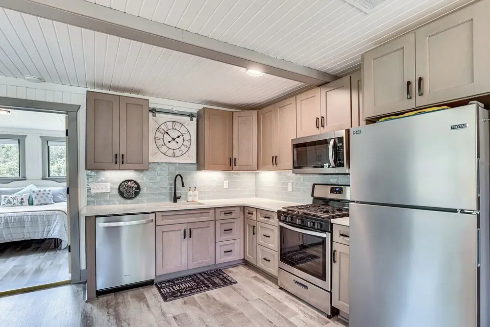 Cambridge Cabin - 3 Min Walk to Lake Ripley!