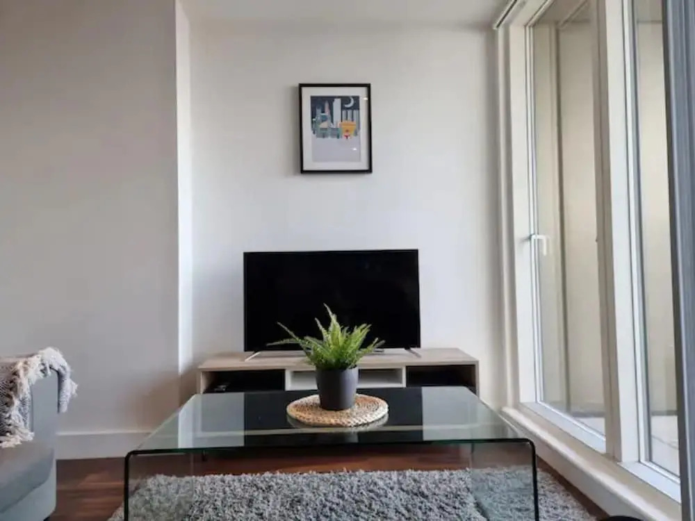 Modern 2 Bedroom Apt in Manchester City+En-Suite