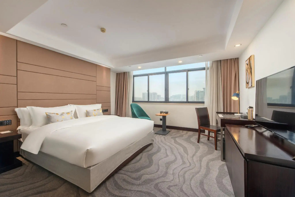 Zenith International Hotel