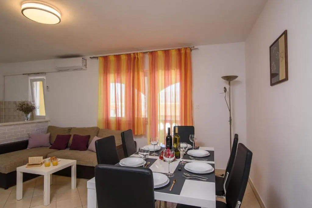 Apartments Karmen