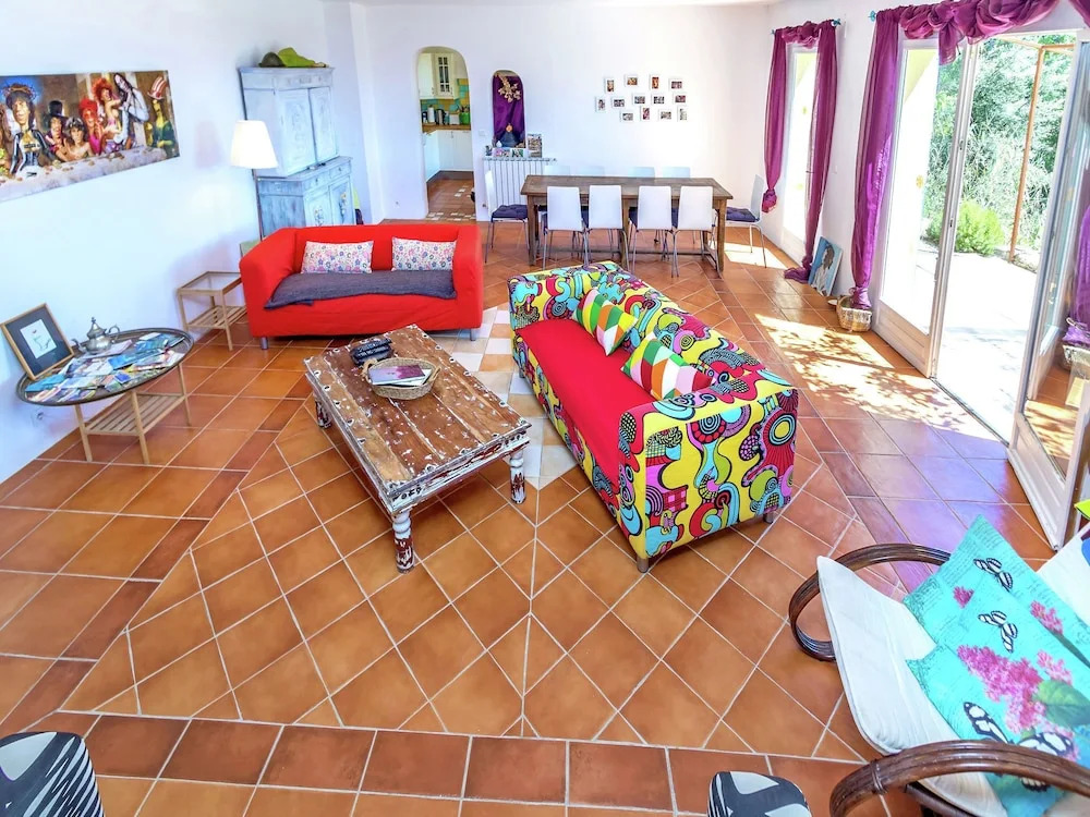Quirky Villa in Contignac with a Private Pool