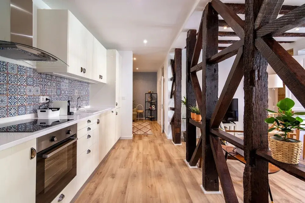 Boho-Chic Santos Apartment: Industriais 7