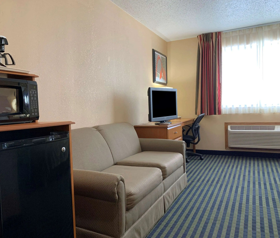 Quality Inn Ottawa near Starved Rock State Park