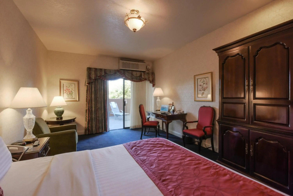 Carlyle Hotel