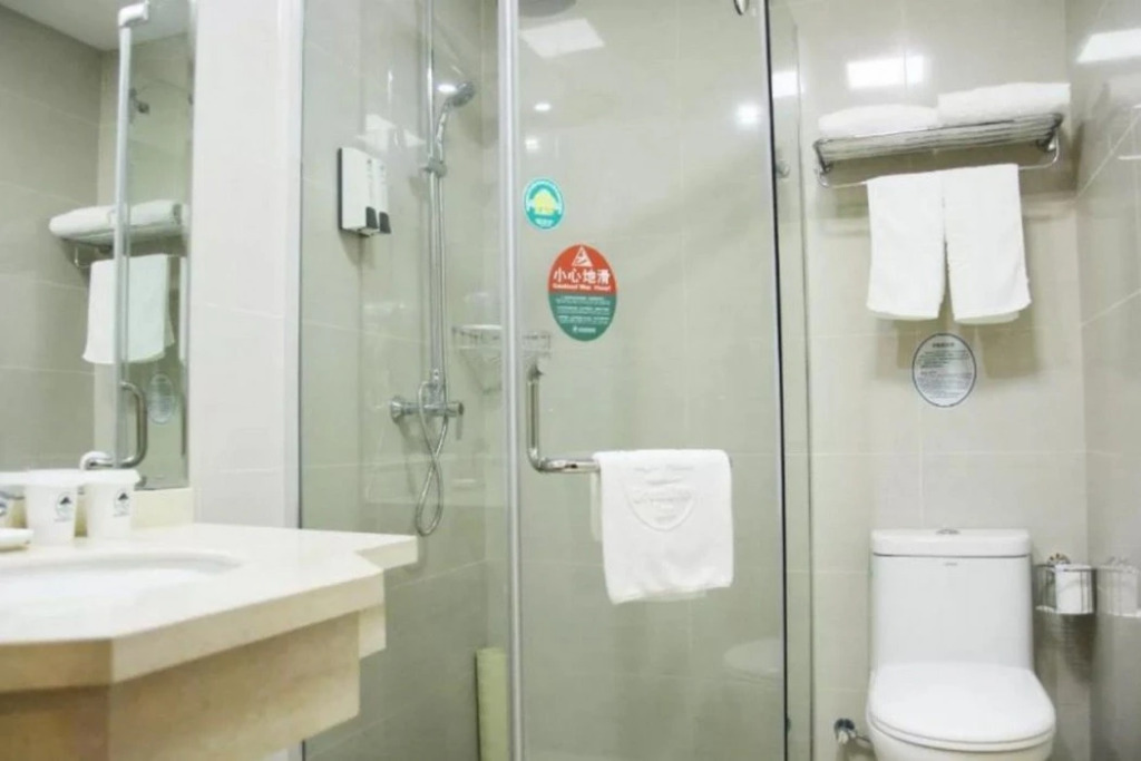 GreenTree Inn Suzhou Kunshan Paris Spring Express Hotel