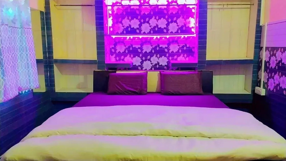 The Street Homestay-600m from Taj Mahal