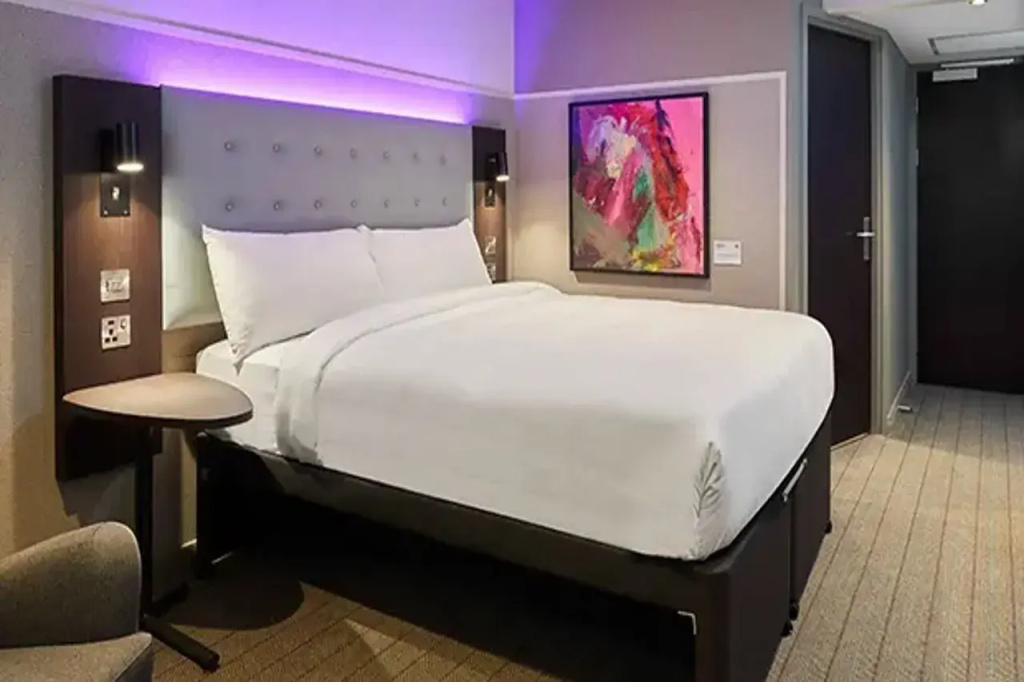 Premier Inn MAN Airport (M56/J6) Runger Lane South