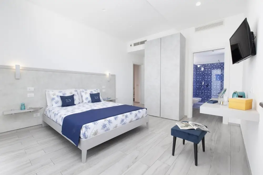 AMORE RENTALS - Villa Iside