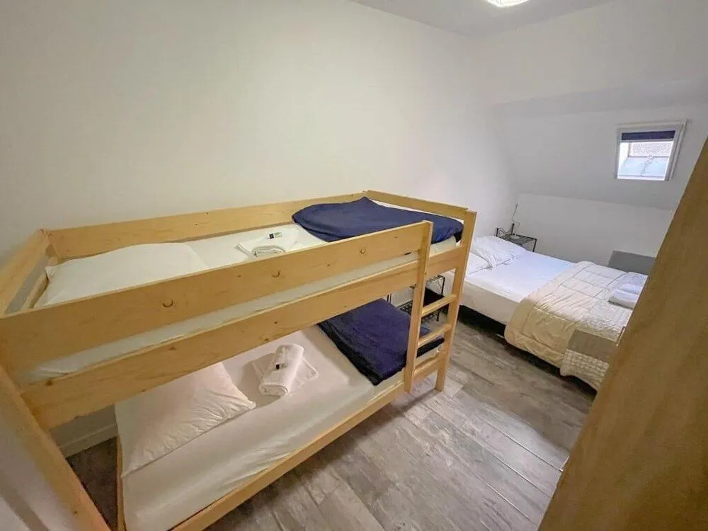 Felicidade Hostel