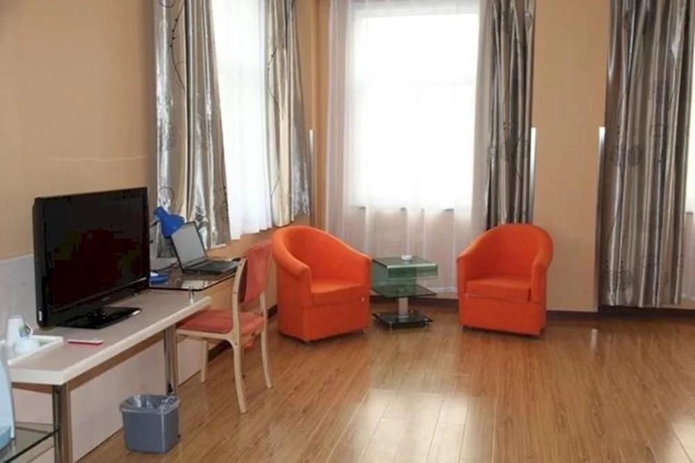 Eaka 365 Hotel