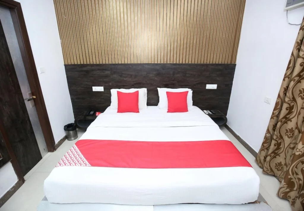 Hotel Royal Blue By OYO Rooms