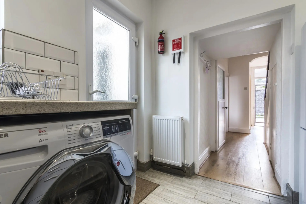 Sandy Retreat - 3 Bedroom Holiday Home - Tenby