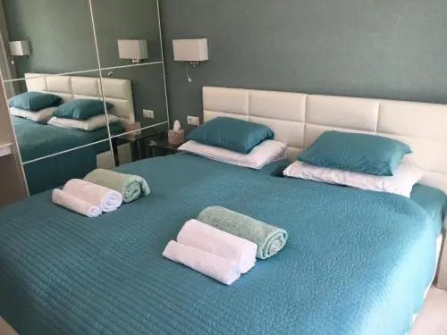 Apart luxury apartment in Island Village
