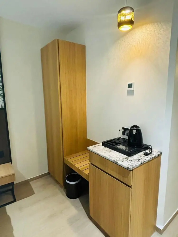 Esquire Hotel Mumbai