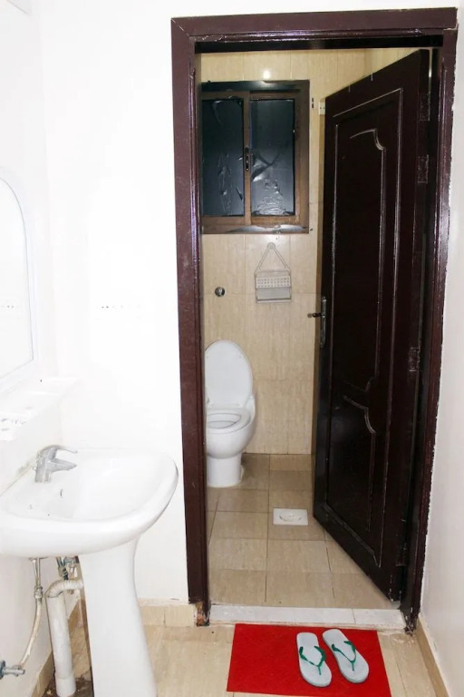 Al Eairy Furnished Apartments Qassim 2