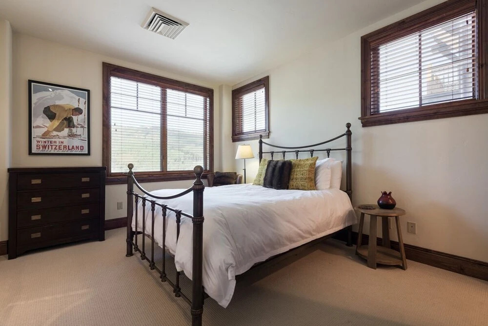 Silver Strike Lodge #403 - 2 Bed + Den